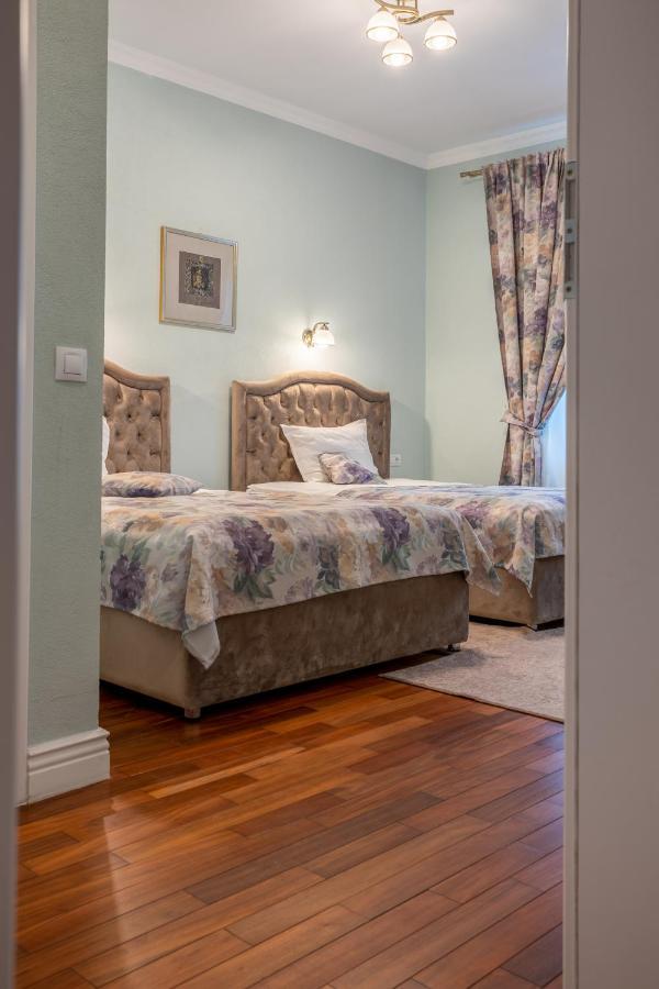 Vila Missy Deva Extérieur photo